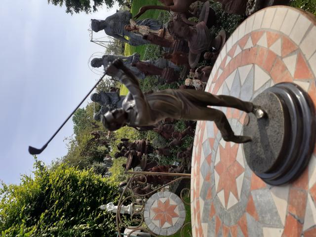 GOLFEUR EN BRONZE SUR SOCLE MARBRE