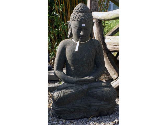 grand Bouddha assis en pierre de lave - H: 73 cm