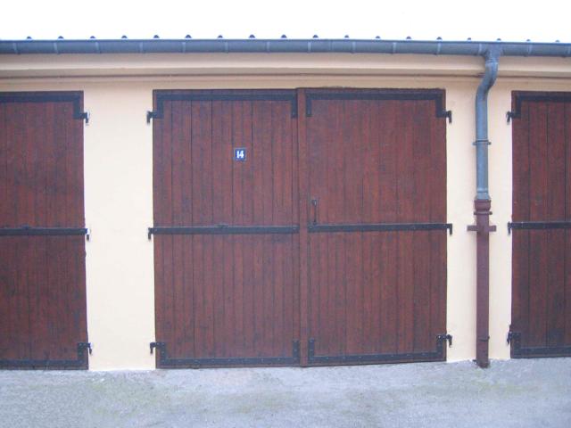 Grand Garage 19,5 m2, 7min pieds Gare, rue Arènes
