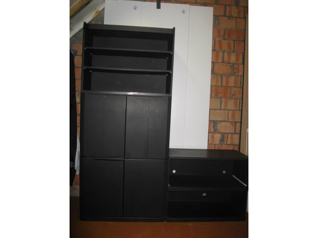 Photo grande armoire noir +petite avec plateau coulisant image 1/3