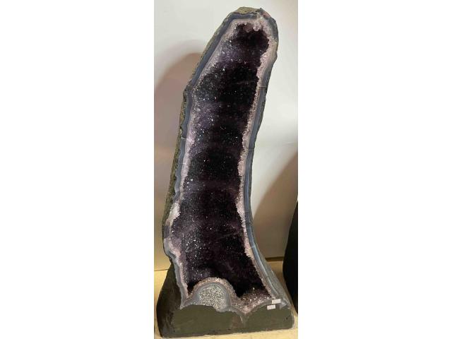 Grande géode d'améthyste creuse - H: 75 cm