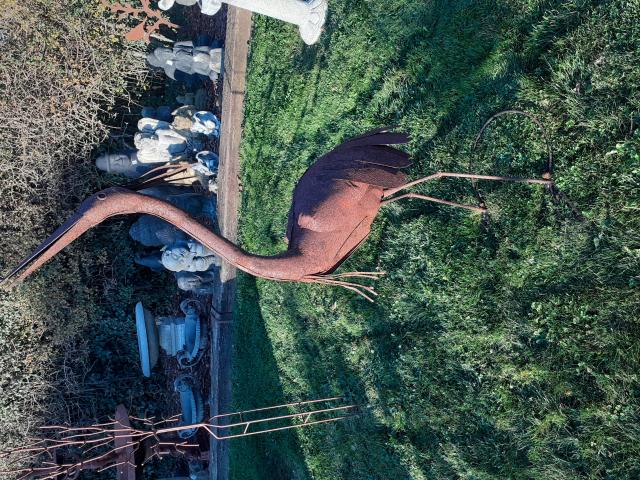 Photo GRANDE GRUE EN METAL PATINE image 1/6