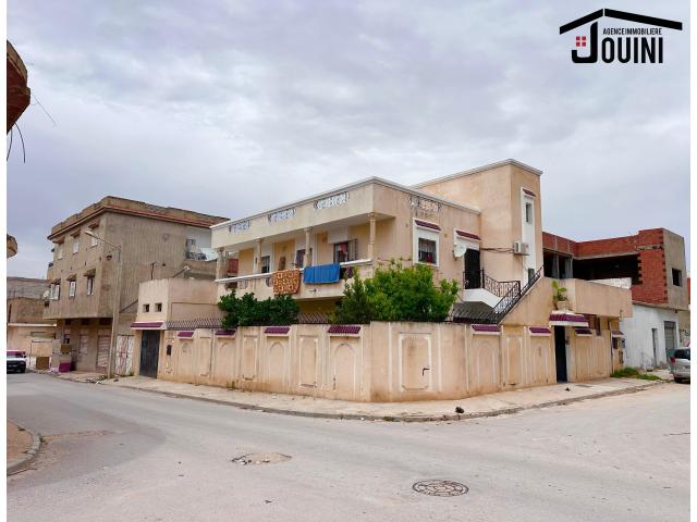 Grande Maison 300 m² à Sidi Hassine Tunis