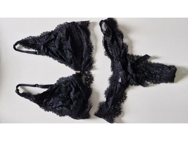 Photo GRATUIT - Lingerie sexy dentelle noire image 1/3