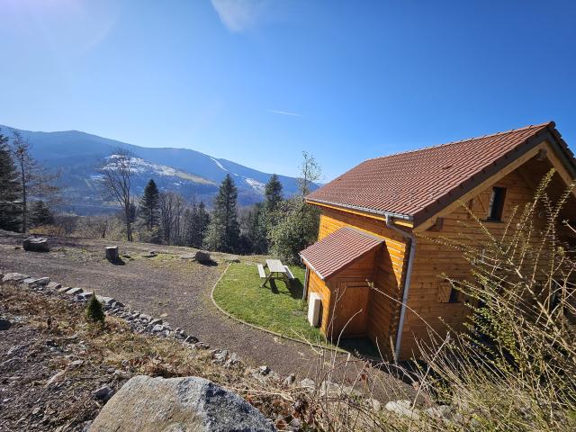 HAUTES-VOSGES – BUSSANG – CHALET avec vue sur la vallée et les montagnes