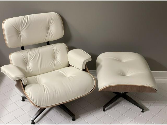 Photo Herman Miller Eames Lounge Chair & Ottoman - Noyer, cuir ivoire image 1/2