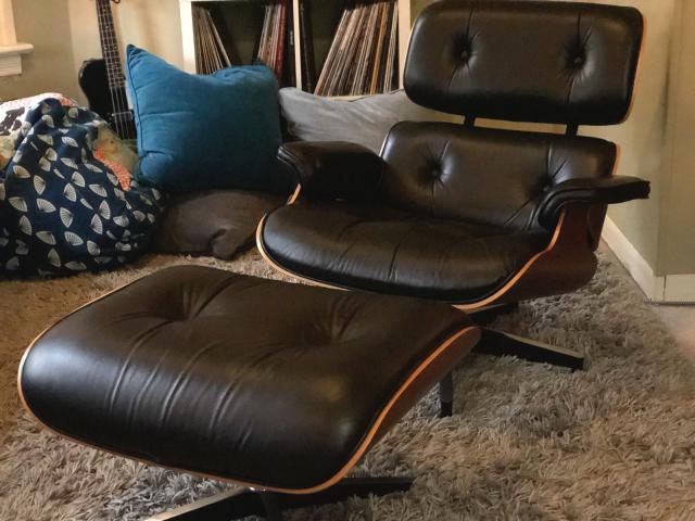 Herman Miller Eames Lounge - fauteuil et pouf