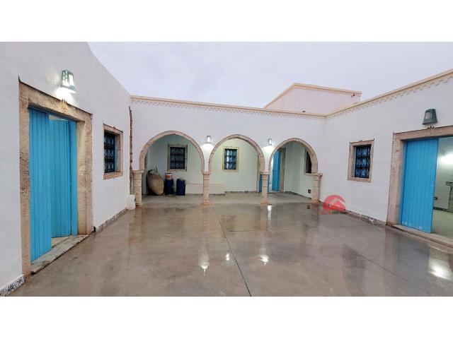 HOUCH DJERBIEN À HOUMT SOUK DJERBA - RÉF H490