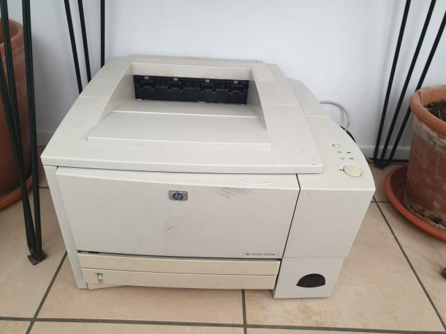 Imprimante HP laserjet 2200dn professionnel