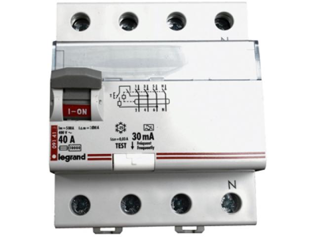 Interrupteur différentiel Legrand 4 mod. 4 pôles, 40A/30mA, 400 V