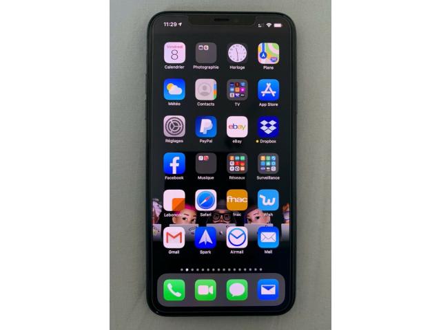 Iphone 11 Pro Max 512go Vert minuit Comme neuf Garantie