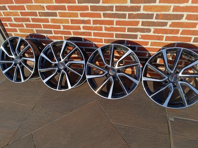 Jantes Avus racing 17' sans pneus
