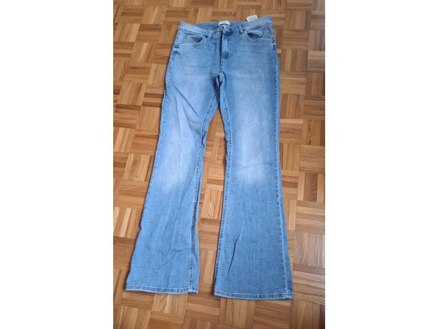 Jeans Only