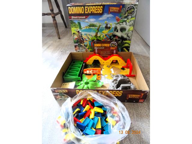 jeu dominos express pirate  ile maudite 200