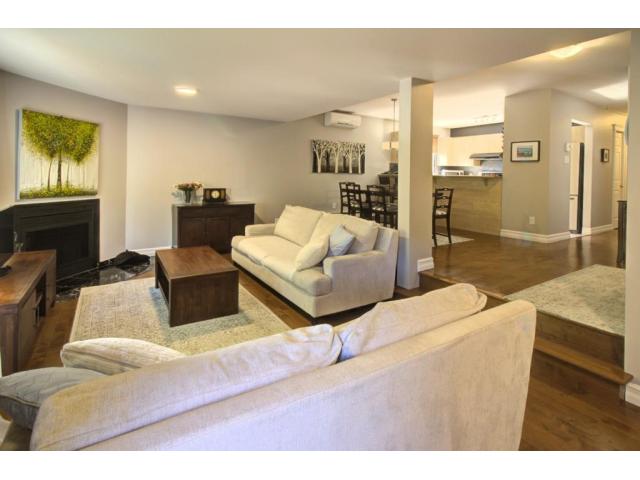 Joli condo 2 chambres avec garage et foyer Saint-Lambert (Quebec)