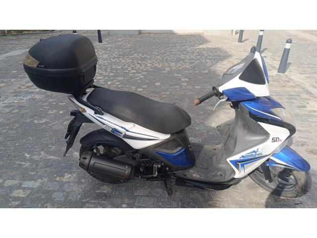 Kymco super 8 2 temps classe A