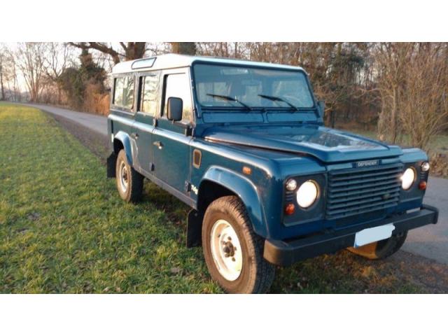 Photo Land Rover Defender 110 Td5 9 places image 1/3