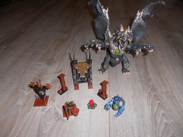 LEGO/MEGA BLOCKS : le chevalier et les dragons