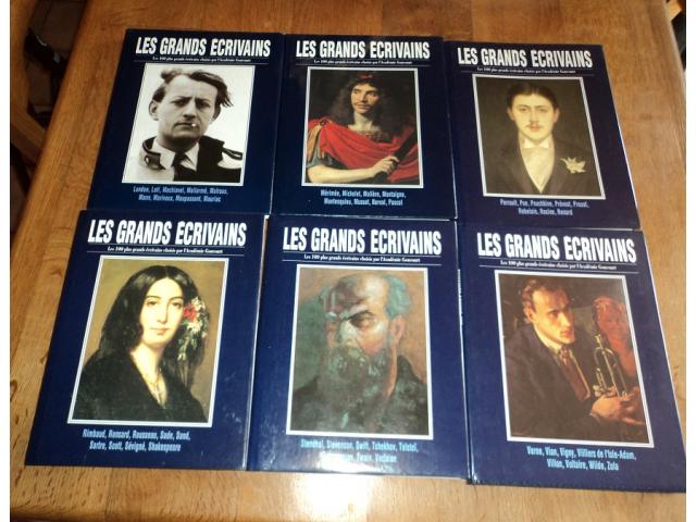 Les Grands Ecrivains, 12 volumes, Neuf, 130€