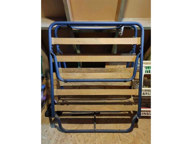 Lit pliant avec matelas