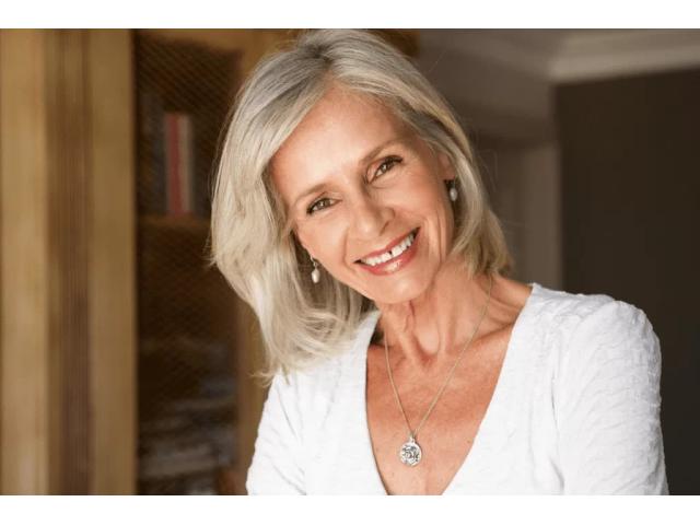 Photo Livia voyante depuis 30 ans sans questions elle vous dit tout image 1/1