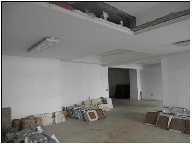 Local commercial de 400 m2 à MAARIF