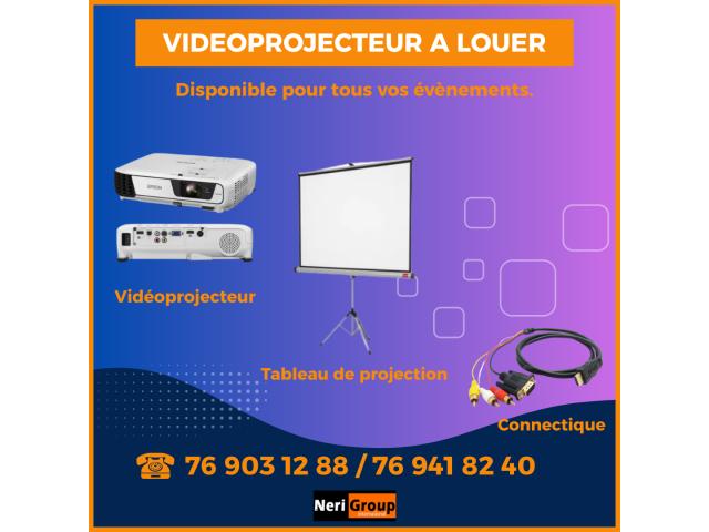 LOCATION DE VIDEOPROJECTEUR ET TABLEAU PROJECTEUR AU SENEGAL