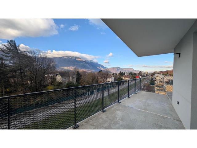 Location maison 5 pièces 108 m² 38950 Saint-Martin-le-Vinoux