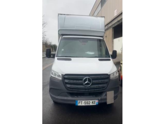 Location mercedes sprinter avec Hayon + Chauffeur