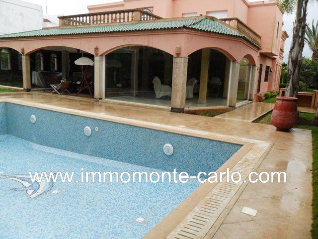 Location une villa meublée avec piscine à Souissi