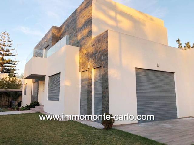 Location villa neuve moderne bien située à Souissi