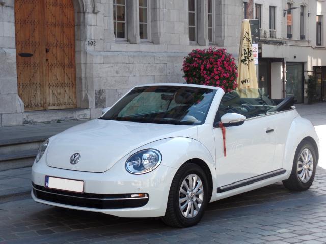 Location voiture coccinelle cabriolet / mariage & événement.