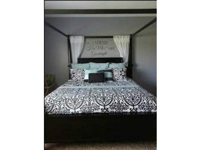 Logement avec 3 chambres et salon