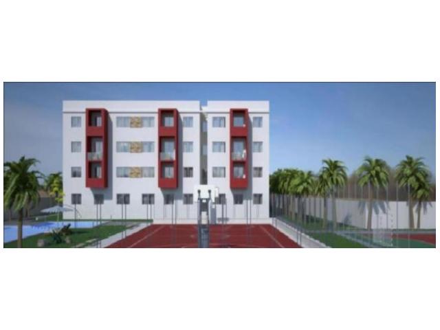 Logement avec piscine et cuisine équipée