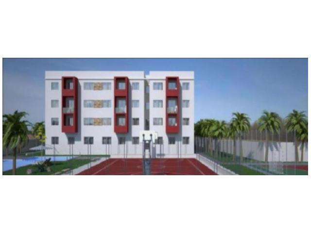 Logement avec piscine et cuisine équipée