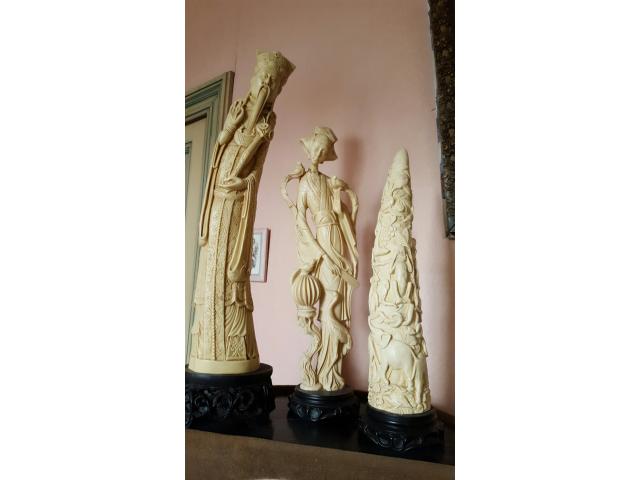 lot de 3 sculptures imitation ivoire