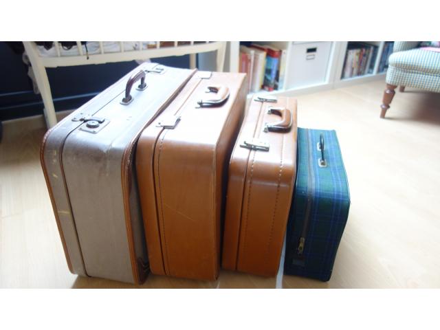 Lot de 4 valises anciennes