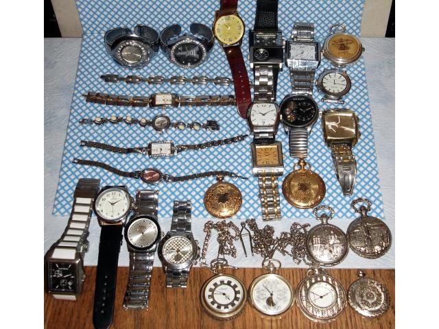 lot divers montres ideal revente braderie ou autres.
