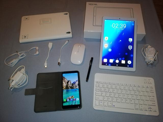 Lot Smartphone + Tablette + Housse + Stylet + clavier + souris + chargeur +  etc... comme Neuf
