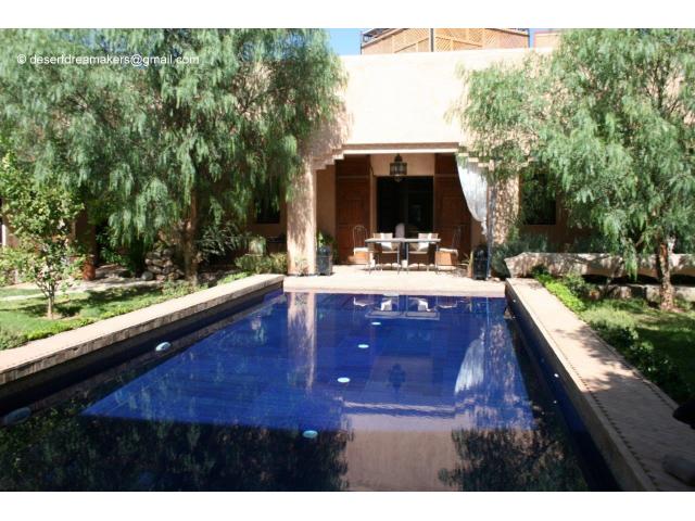 Loue villa 3 chambres climatisees avec Piscine à Ouarzazate