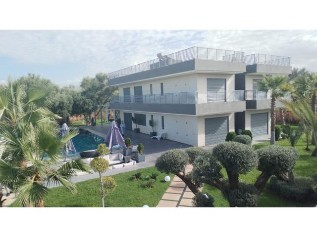 LUXUEUSE VILLA MODERNE MEUBLEE NEUVE RTE OURIKA