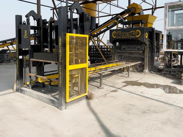 Machine à briquettes automatique à vendre