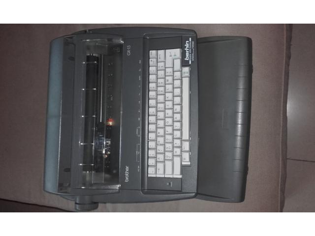 machine a écrire électronique