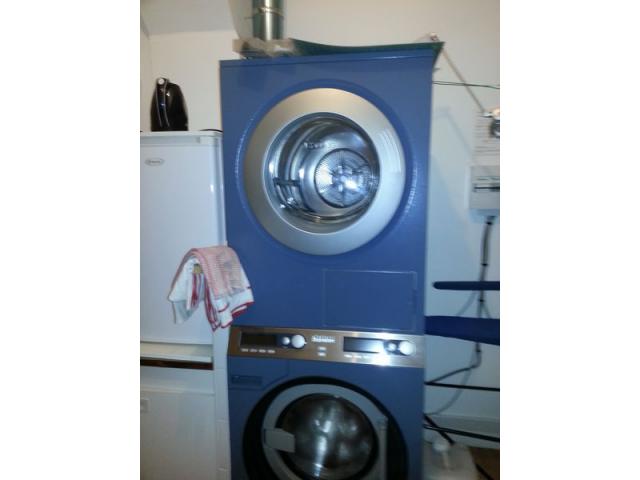 Machine à laver et sèche-linge professionnels Miele neuf
