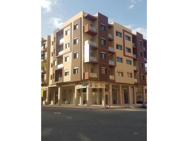 magasin commercial de 46 m et 17 MZ  a marrakech