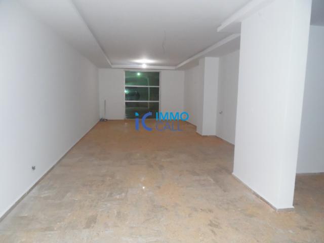 Photo Magasin de 120 m² à louer bien située à Hay Riad image 1/3