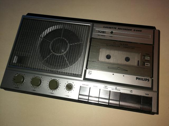 Magnétophone Philips à cassette vintage D-6410