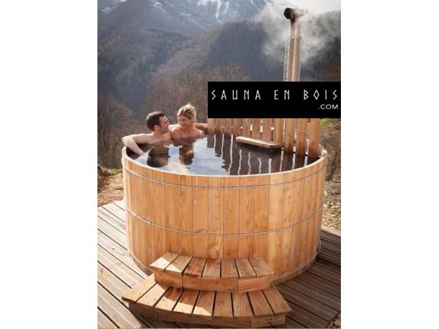 Photo Magnifique bain nordique - Authentique en bois (Hot Tub) image 1/5