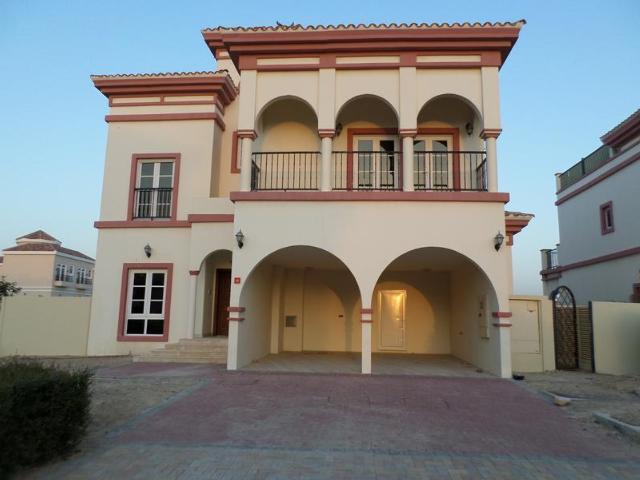 Magnifique villa 4 chambres à Dubaï Land