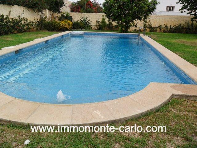Magnifique villa avec piscine et chauffage à louer au quartier Souissi